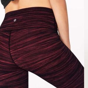 LULULEMON Wunder Under 7/8 Hi-Rise Tights Pants Berry Black Stripe SZ 2/4